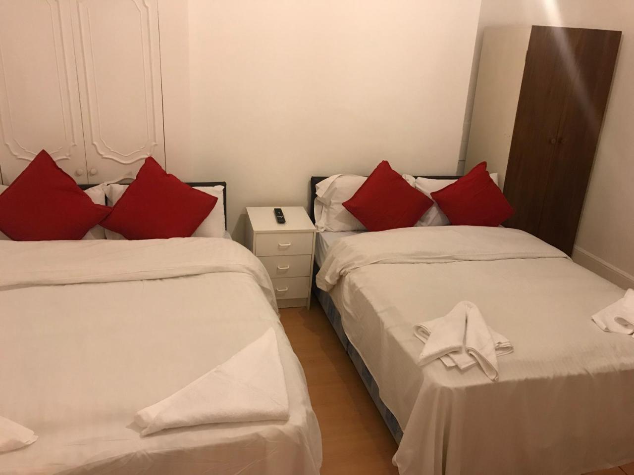 Poplar Guest House Лондон Екстер'єр фото