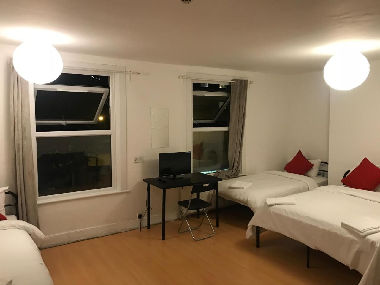 Poplar Guest House Лондон Екстер'єр фото