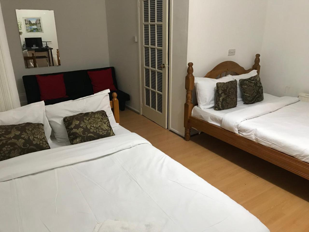 Poplar Guest House Лондон Екстер'єр фото