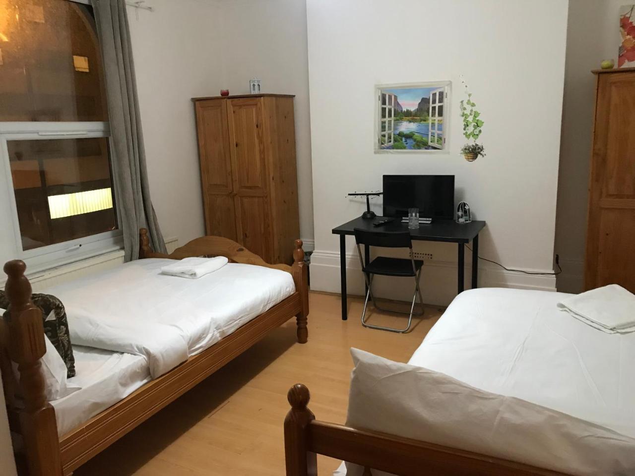 Poplar Guest House Лондон Екстер'єр фото