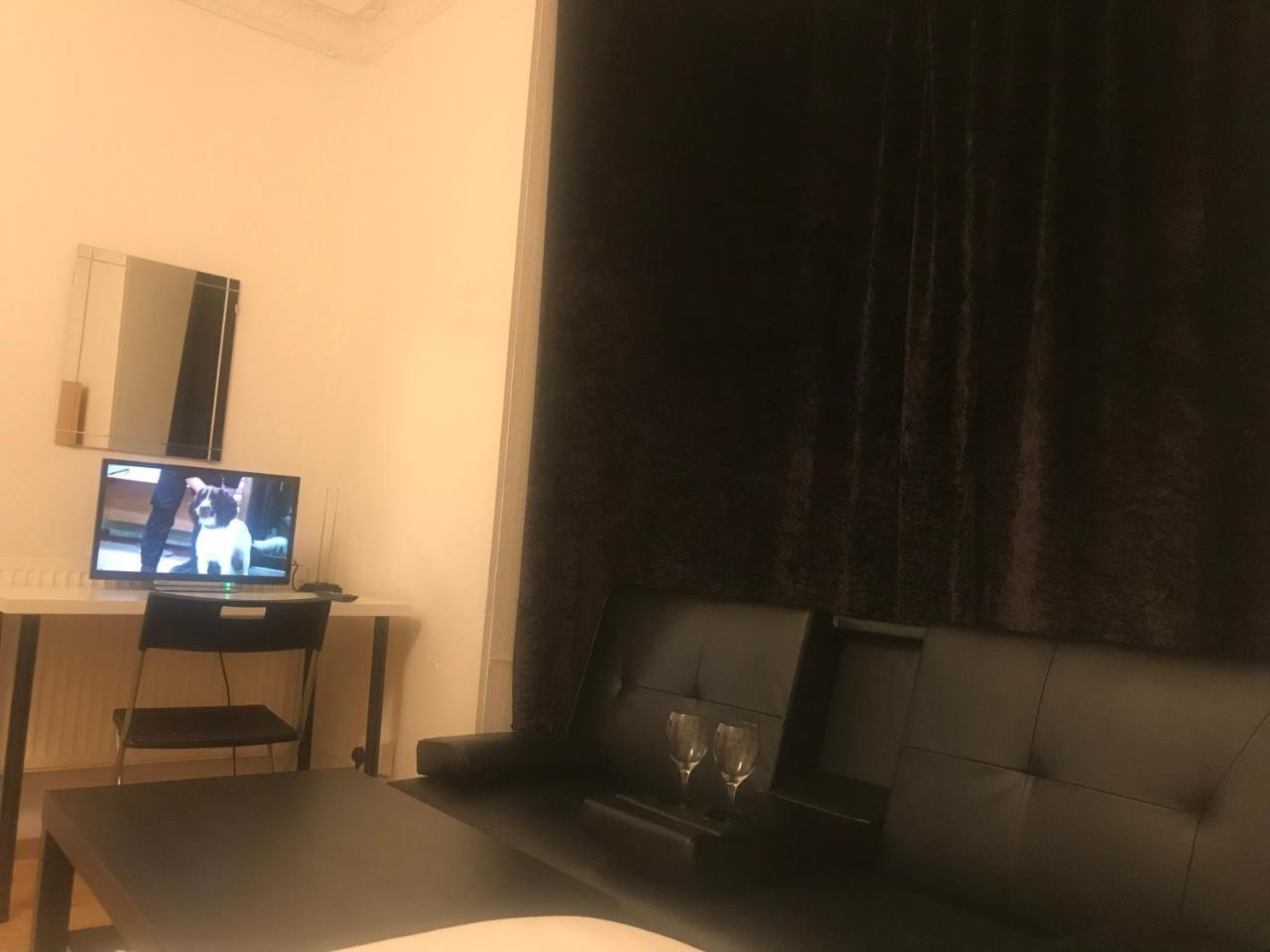 Poplar Guest House Лондон Екстер'єр фото